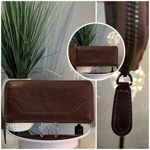 FRYE Melissa Continental Wallet in Supple, Italian Cognac Leather, Beautiful EUC